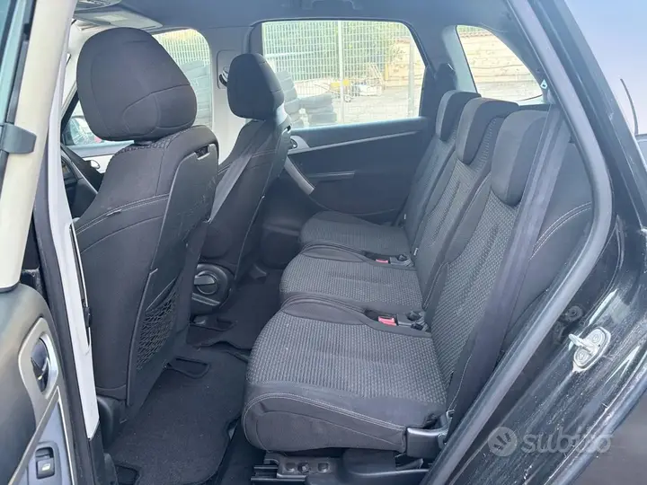 Citroen C4 Picasso 2011 photo 4