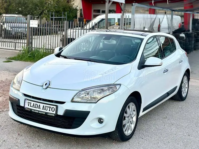 Renault Megane 2009 photo 2