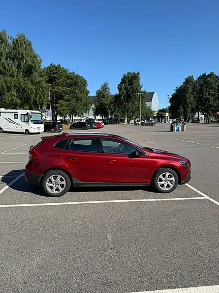 Volvo V40 Cross Country 2015 photo 2