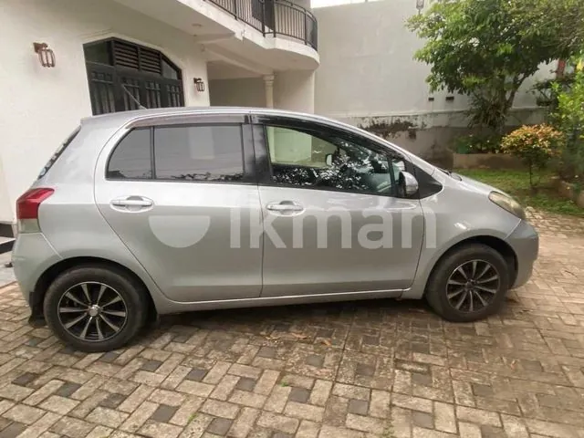 Toyota Vitz 2009 photo 5