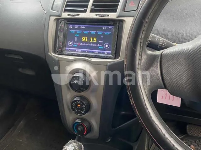 Toyota Vitz 2009 photo 3