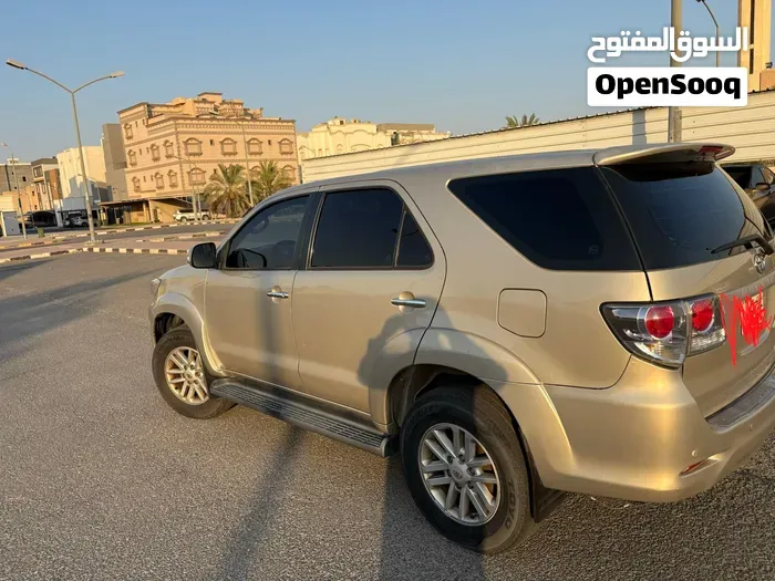 Toyota Fortuner 2014 photo 3