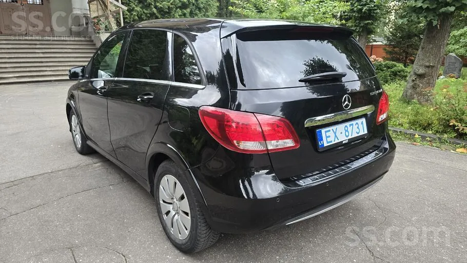 Mercedes-Benz B250 2015 photo 5