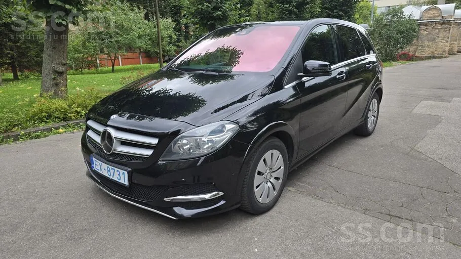 Mercedes-Benz B250 2015 photo 3