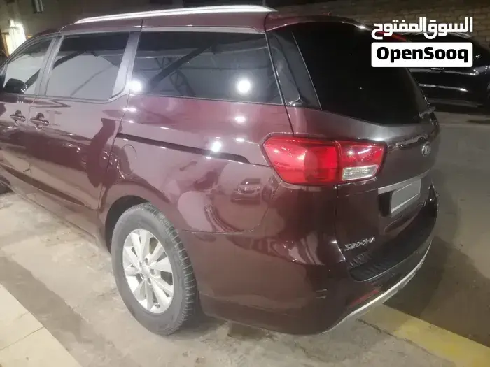 Kia Sedona 2016 photo 3