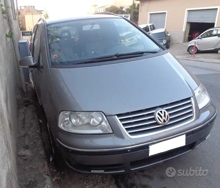 Volkswagen Sharan 2009 photo 4