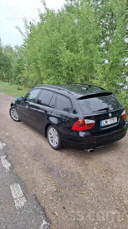 BMW 320 2008 photo 4