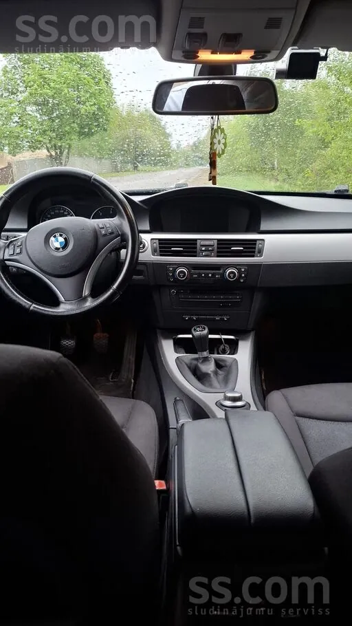 BMW 320 2008 photo 3