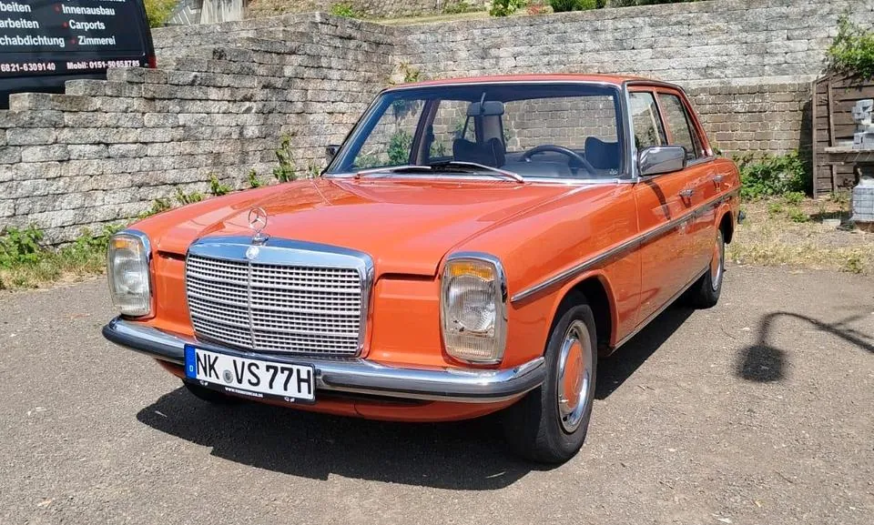 Mercedes-Benz 200 D