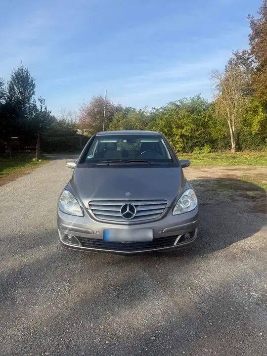 Mercedes-Benz B 170