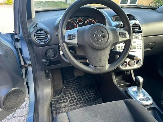 Opel Corsa 2009 photo 4