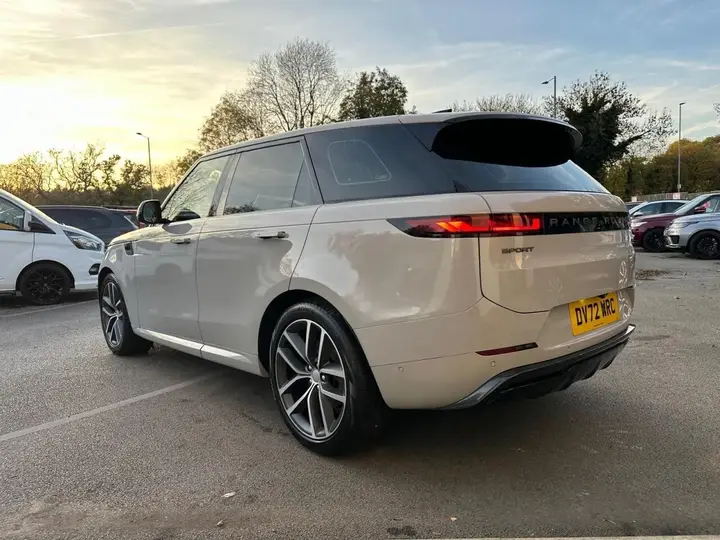 Land Rover Range Rover Sport 2022 photo 5