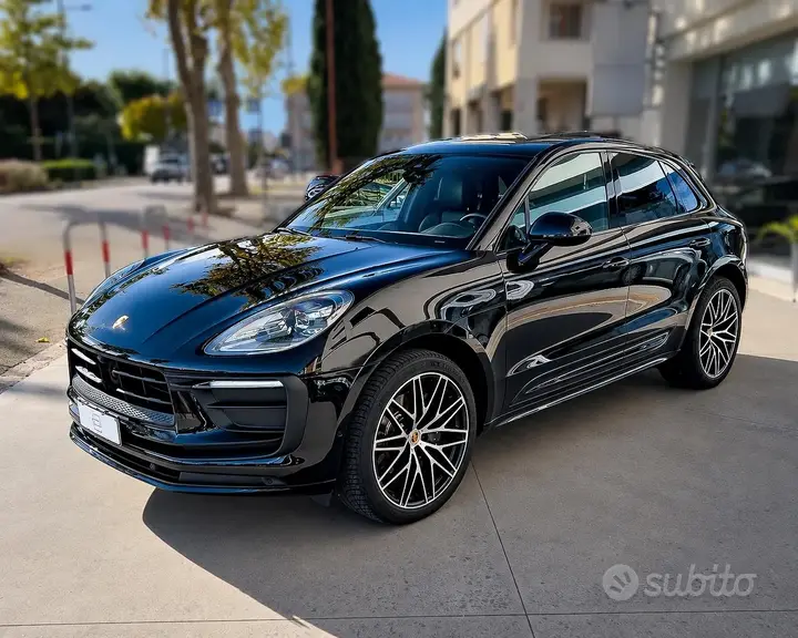 Porsche Macan 2022 photo 2