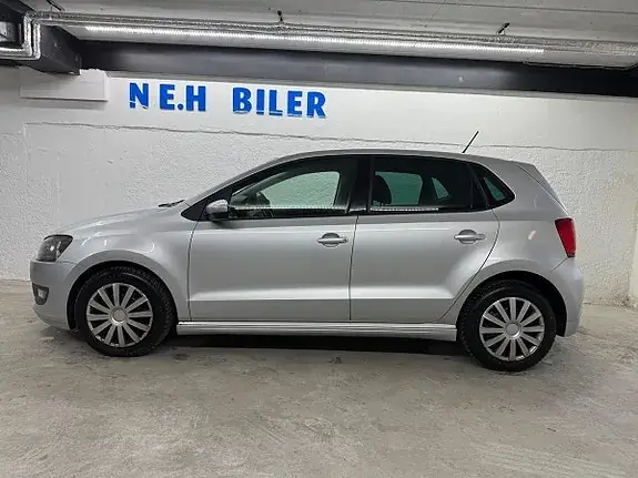 Volkswagen Polo 2012 photo 4