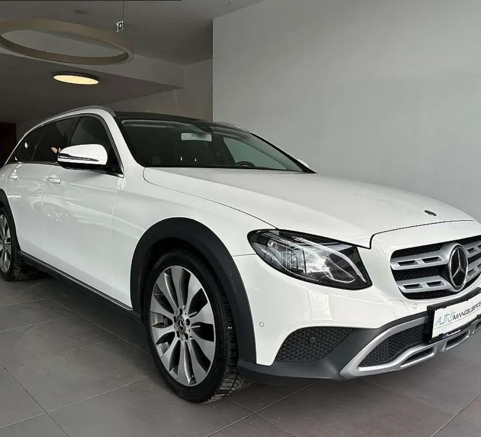 Mercedes-Benz E-Class 2017 photo 2
