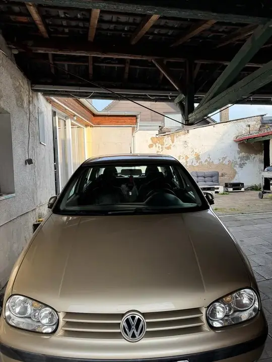 Volkswagen Golf 4