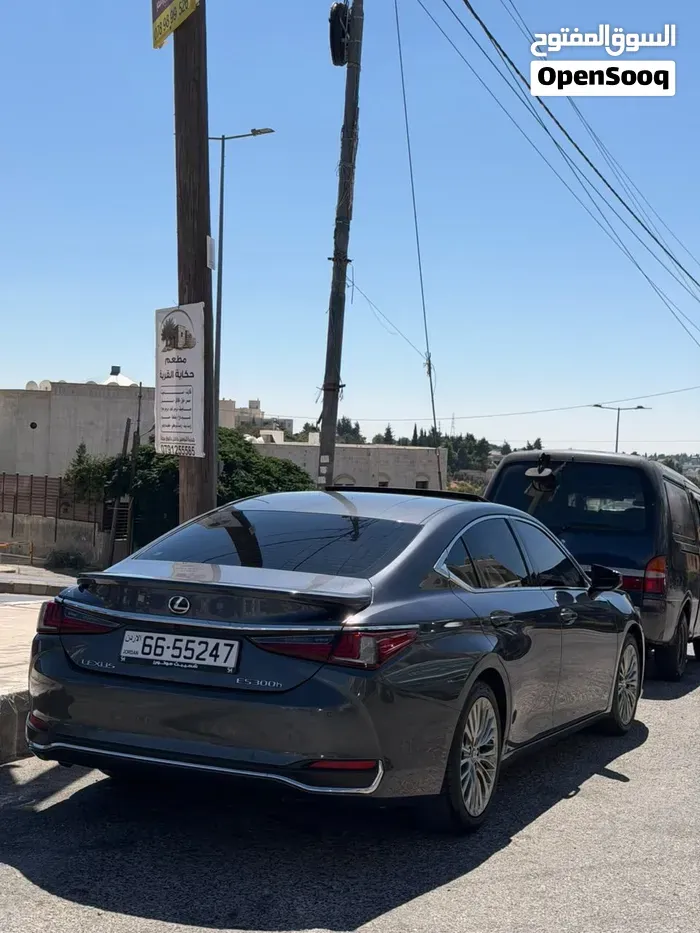 Lexus Es 300 2023 photo 4