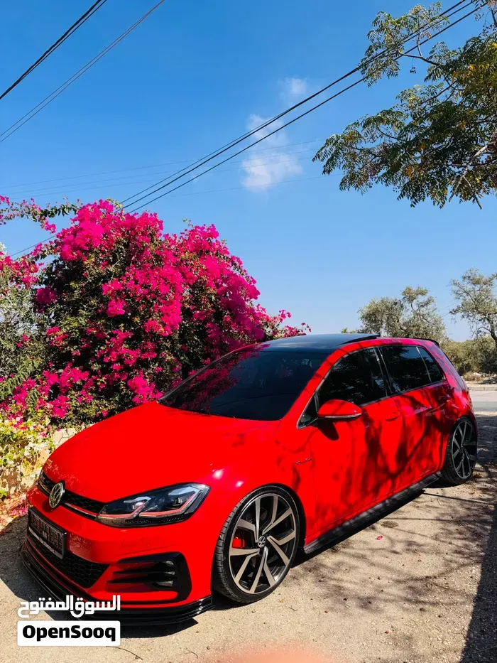 Volkswagen Golf 2019 photo 2