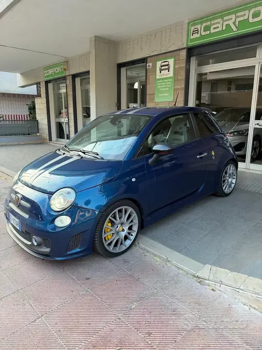 Abarth 500 2011 photo 3