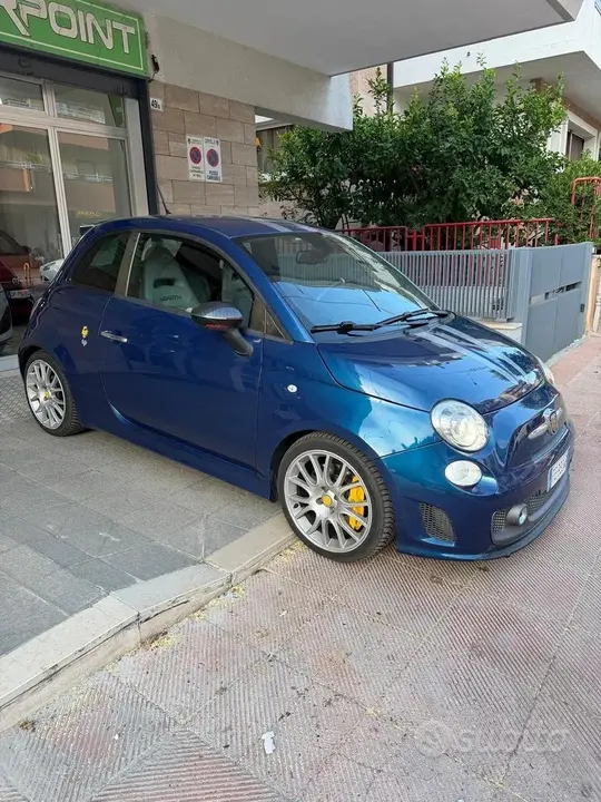 Abarth 500 2011 photo 4