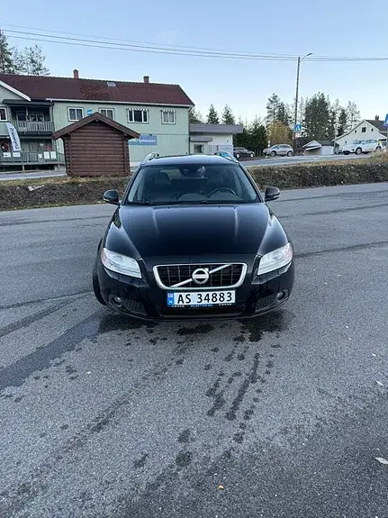 Volvo V70 2013 photo 2