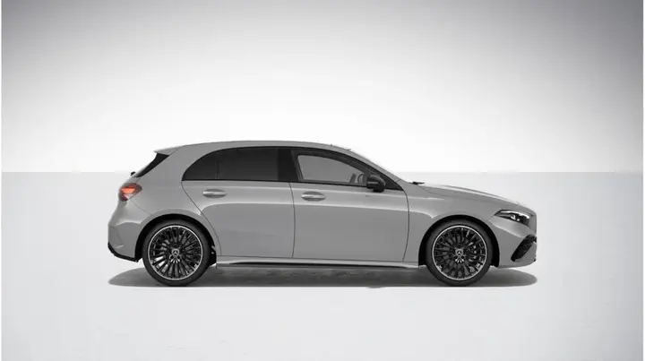 Mercedes-Benz A-Class photo 3