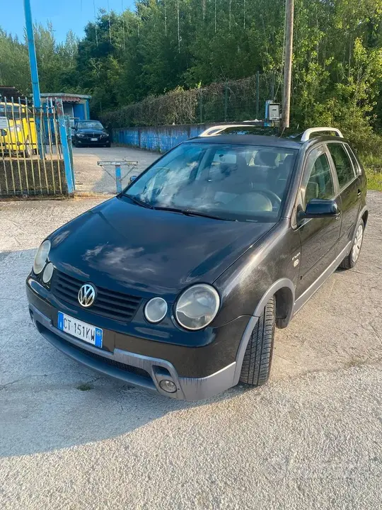 Volkswagen Polo 2004 photo 2