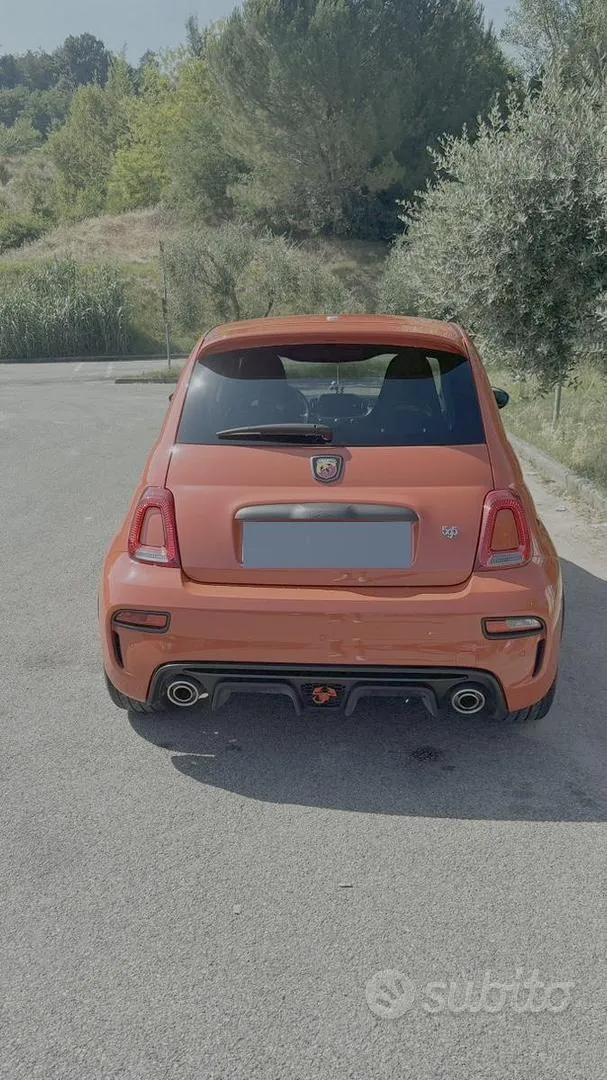 Abarth 595 2024 photo 2