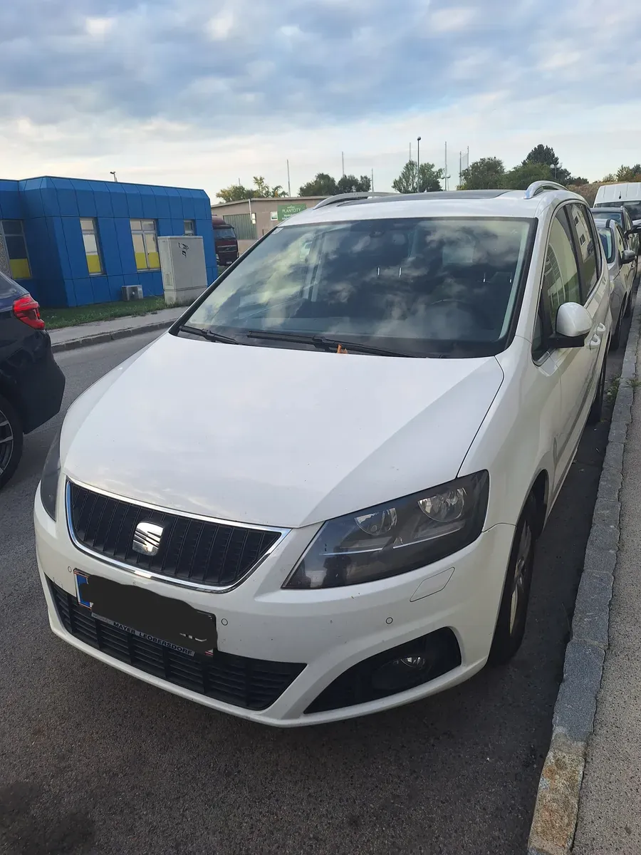 Seat Alhambra 2012 photo 2