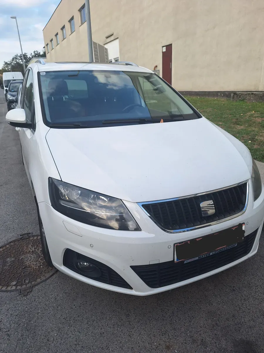 Seat Alhambra 2012 photo 3