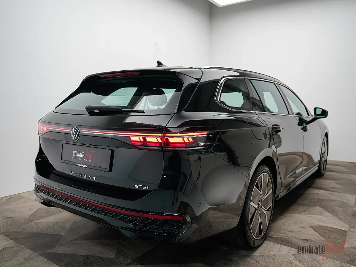 Volkswagen Passat 2024 photo 2