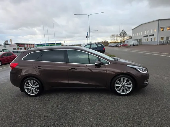 Kia Ceed 2013 photo 4
