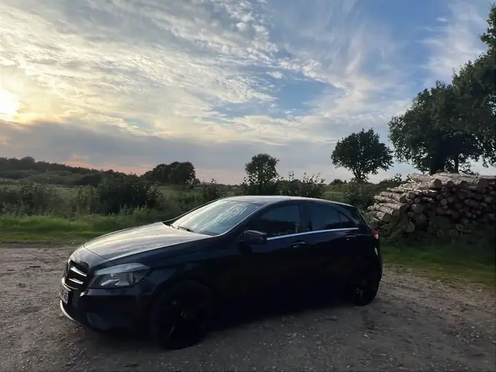 Mercedes-Benz A 200