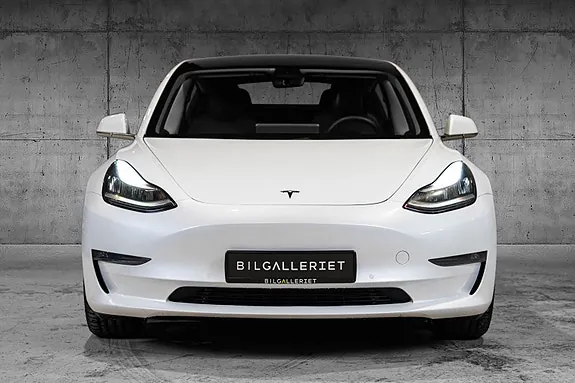 Tesla Model 3 2020 photo 2