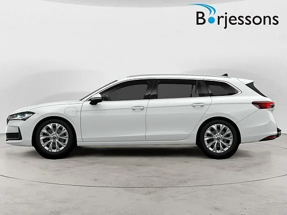 Skoda Superb 2027 photo 2