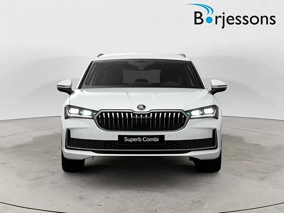 Skoda Superb 2027 photo 5