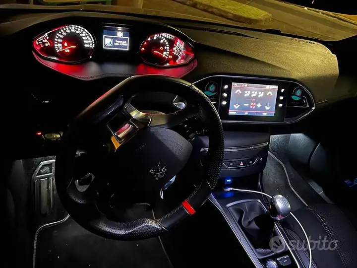 Peugeot 308 2019 photo 5