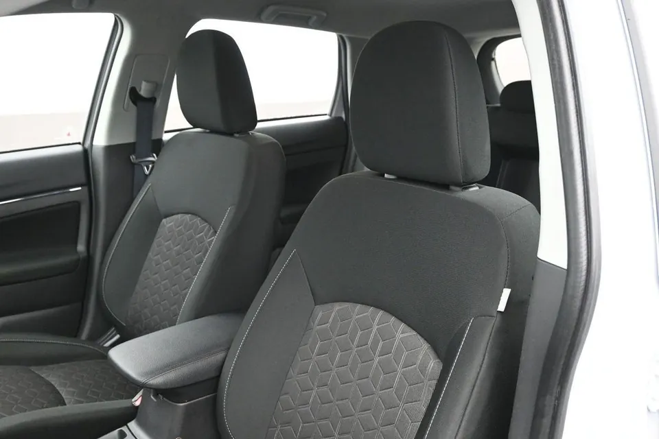 Mitsubishi Rvr 2026 photo 4