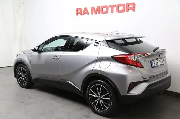 Toyota C-Hr 2018 photo 4