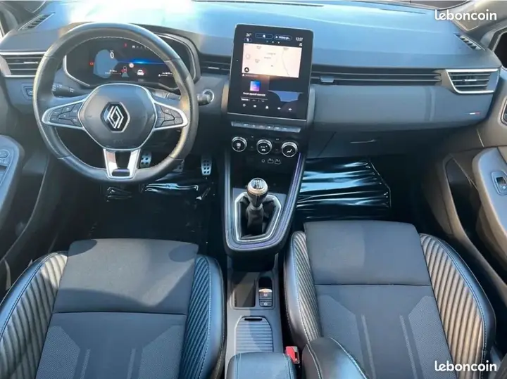Renault Clio 2024 photo 3