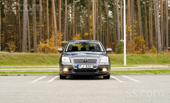 Toyota Avensis 2005 photo 3