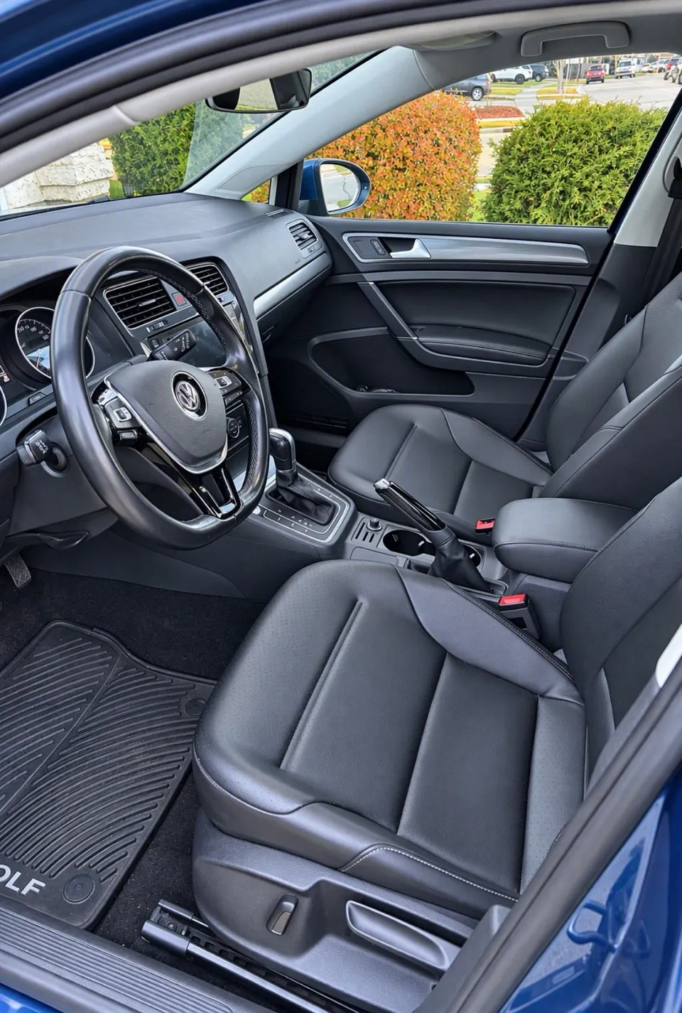 Volkswagen Golf 2019 photo 2
