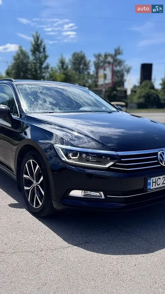 Volkswagen Passat 2019 photo 2