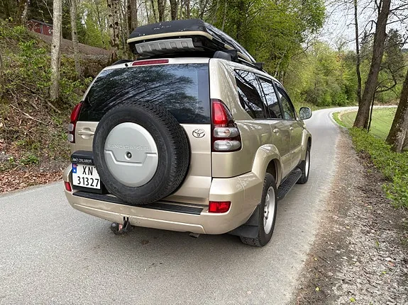 Toyota Land Cruiser 2006 photo 5