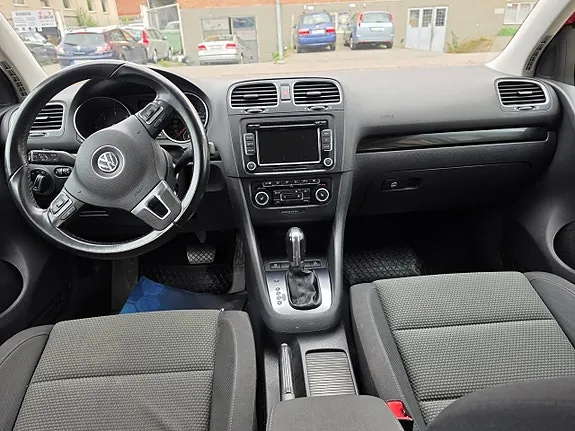 Volkswagen Golf 2012 photo 5