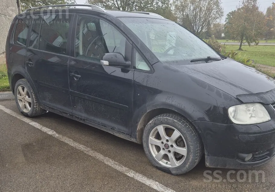 Volkswagen Touran 2003 photo 3