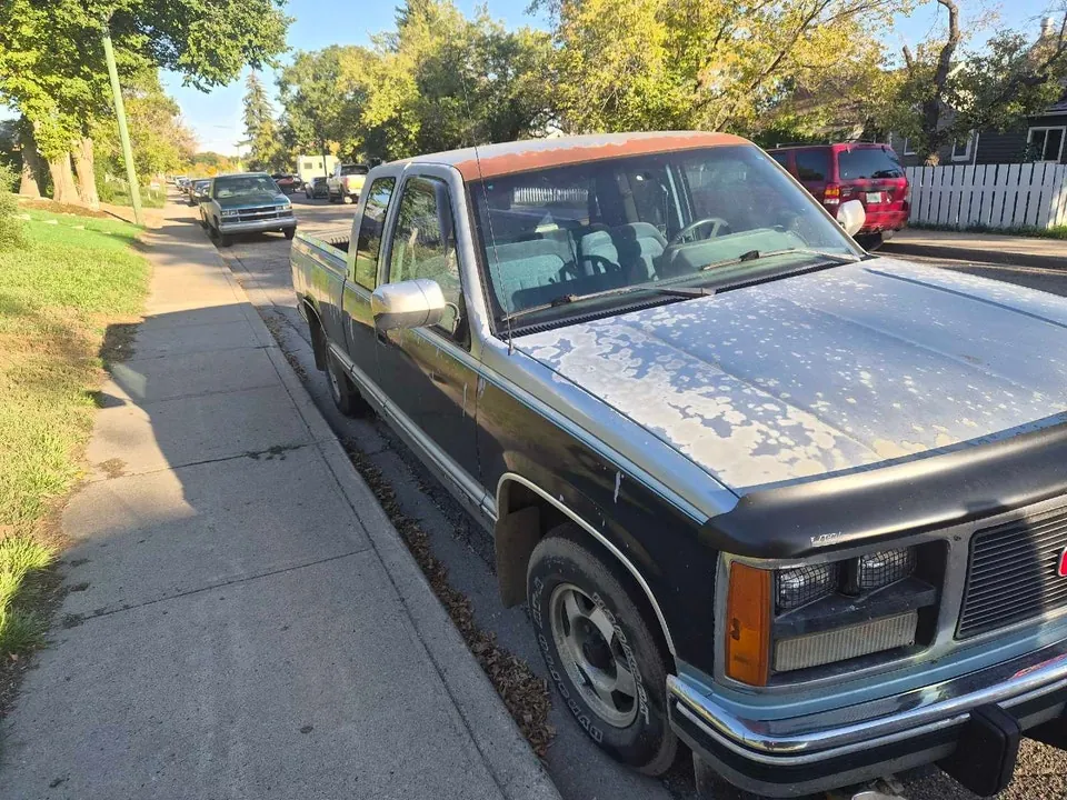 GMC Sierra 1500 1988 photo 2