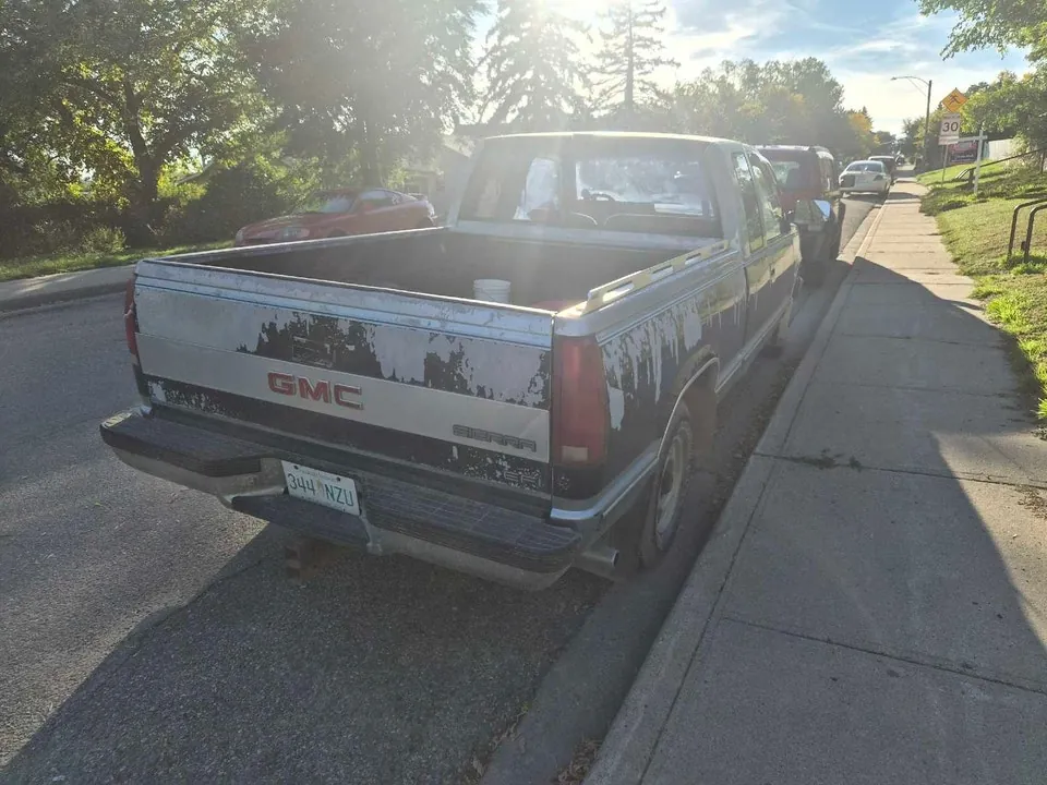 GMC Sierra 1500 1988 photo 3