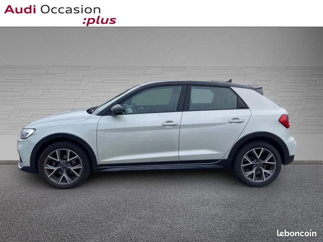 Audi A1 2023 photo 2