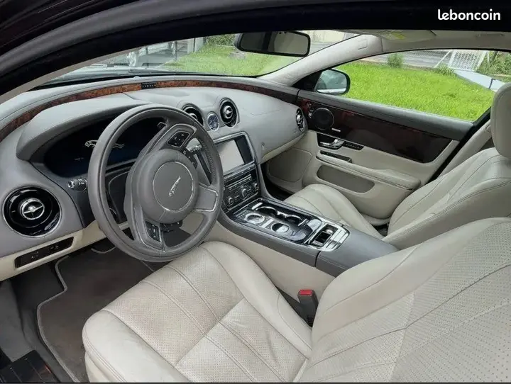 Jaguar Xj 2010 photo 2